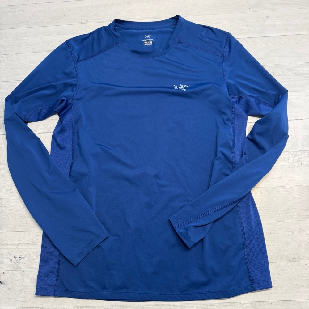 Arc'teryx men's long sleeve blue moisture wicking shirt size medium‎